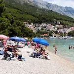 With A Parking Space Brela, Makarska - 6747 Daire *