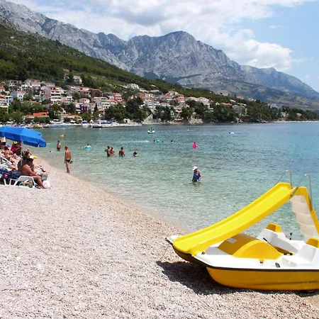 Apartamento With A Parking Space Brela, Makarska - 6747