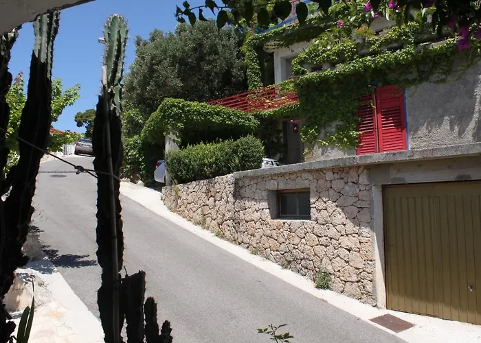Apartamento With A Parking Space Brela, Makarska - 6747