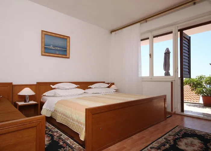 Apartamento With A Parking Space Brela, Makarska - 6747