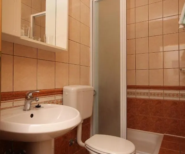 With A Parking Space Brela, Makarska - 6747 Apartamento *