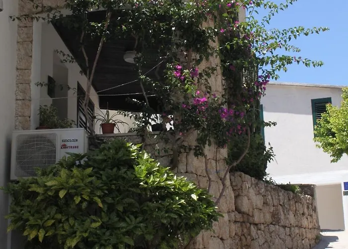 Apartamento With A Parking Space Brela, Makarska - 6747 *